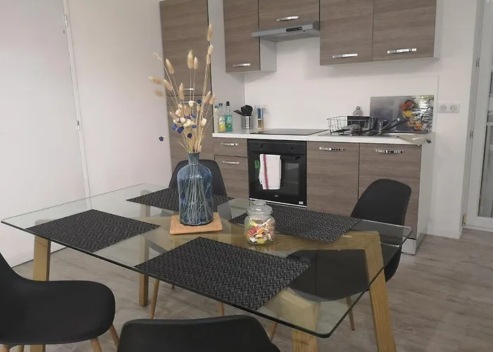 T3 Avec Salle De Bain Privative Par